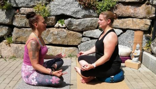 LA MAISON DU SAINT-GANGOLPHE ET PARVATI KARINA